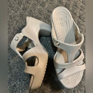 CROCS Women's Elegant Cream Sandals